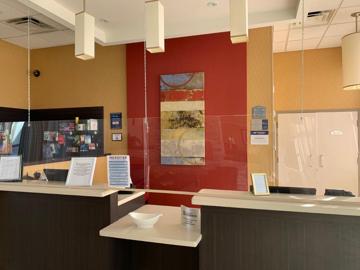 Best Western Plus Bowmanville Eksteriør billede