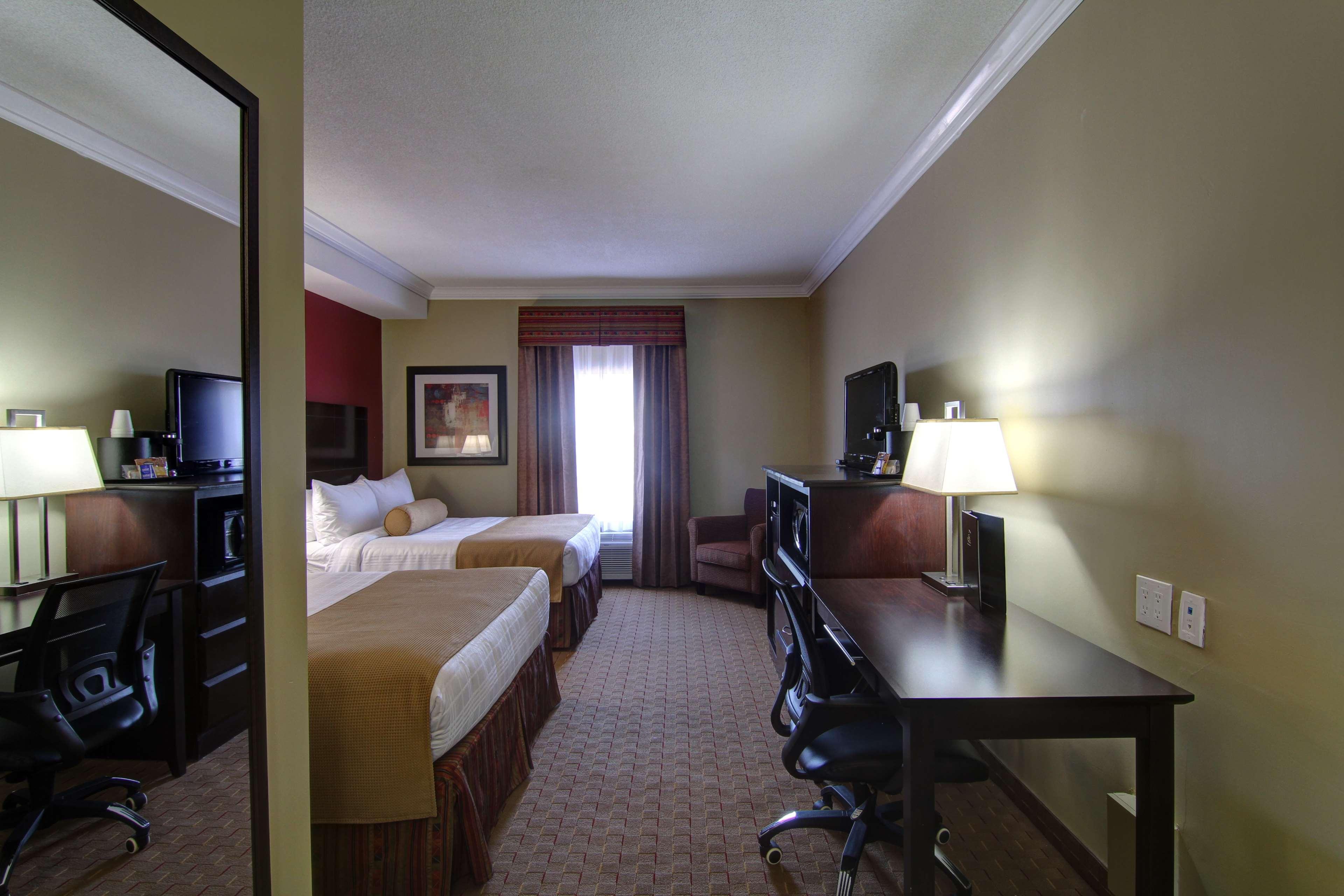 Best Western Plus Bowmanville Eksteriør billede