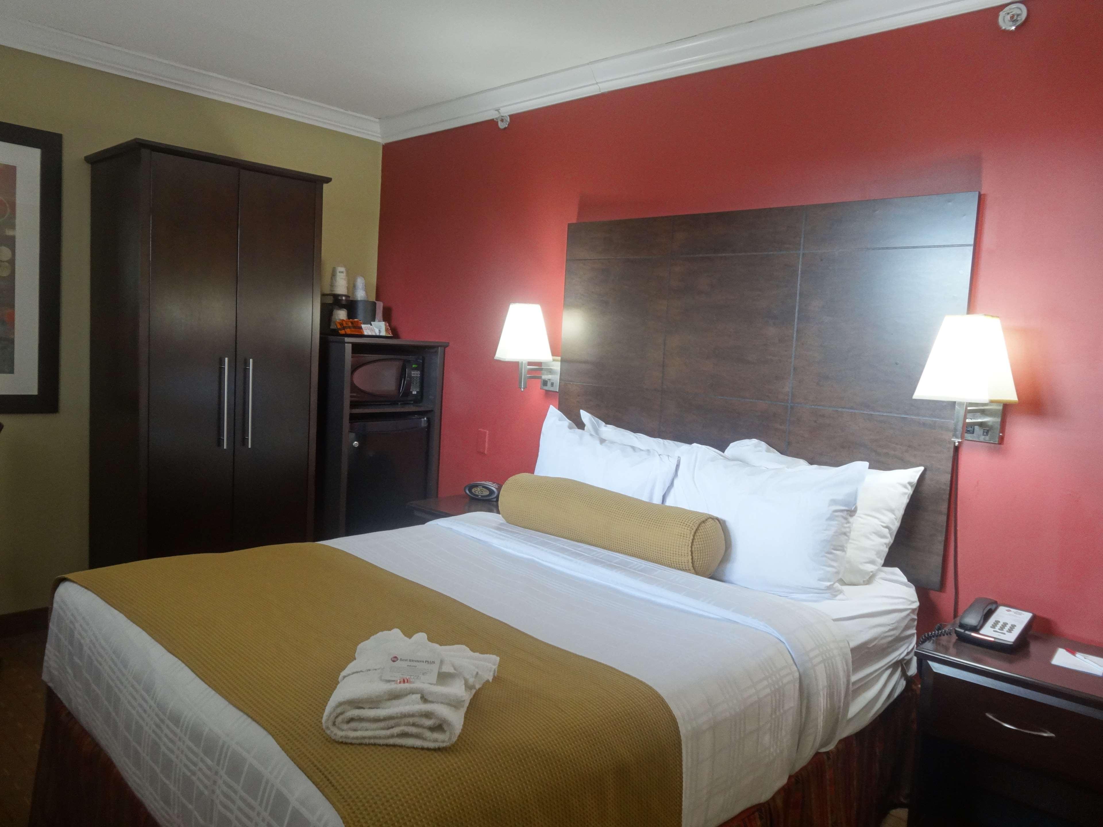 Best Western Plus Bowmanville Eksteriør billede