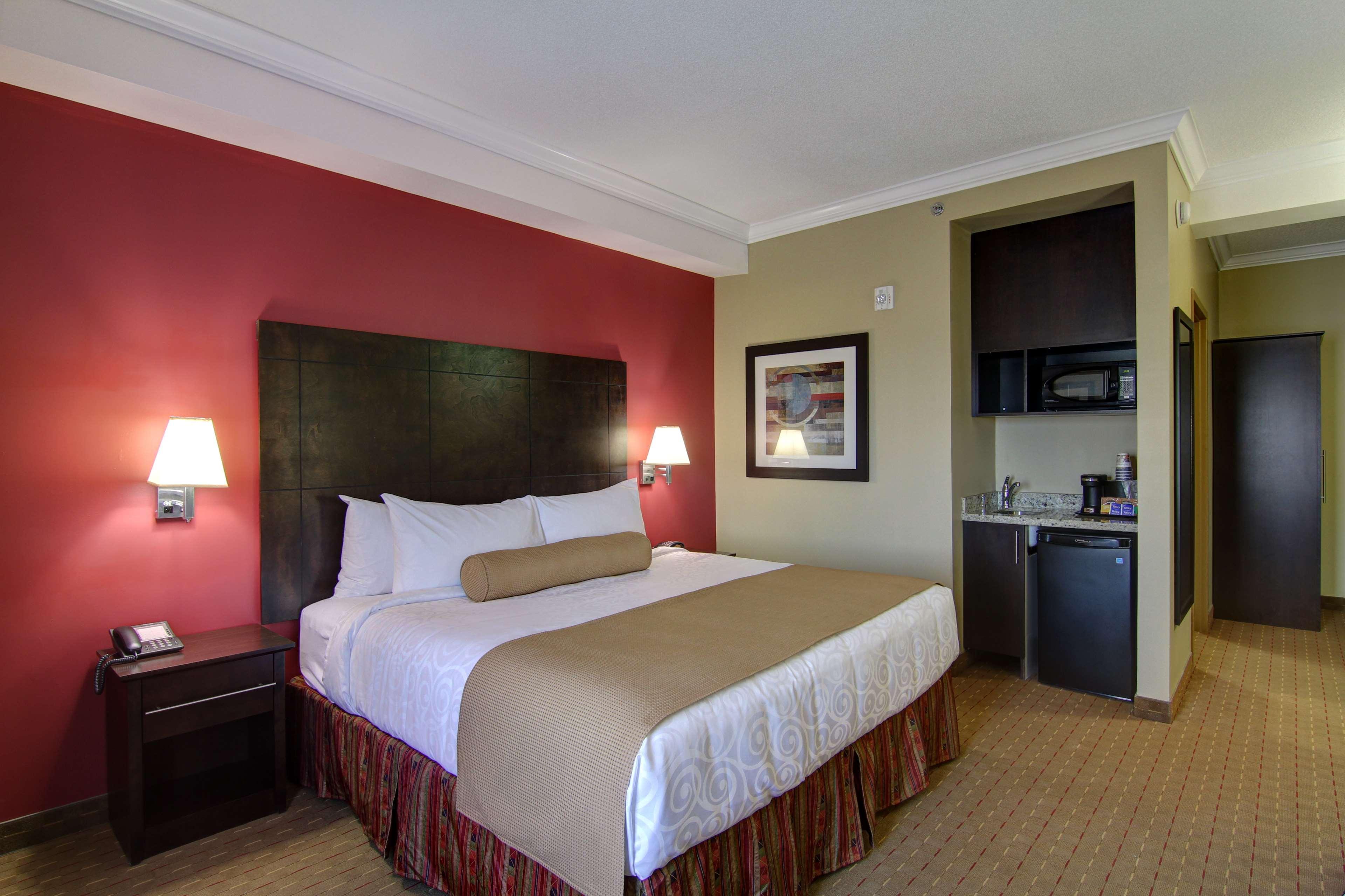 Best Western Plus Bowmanville Eksteriør billede