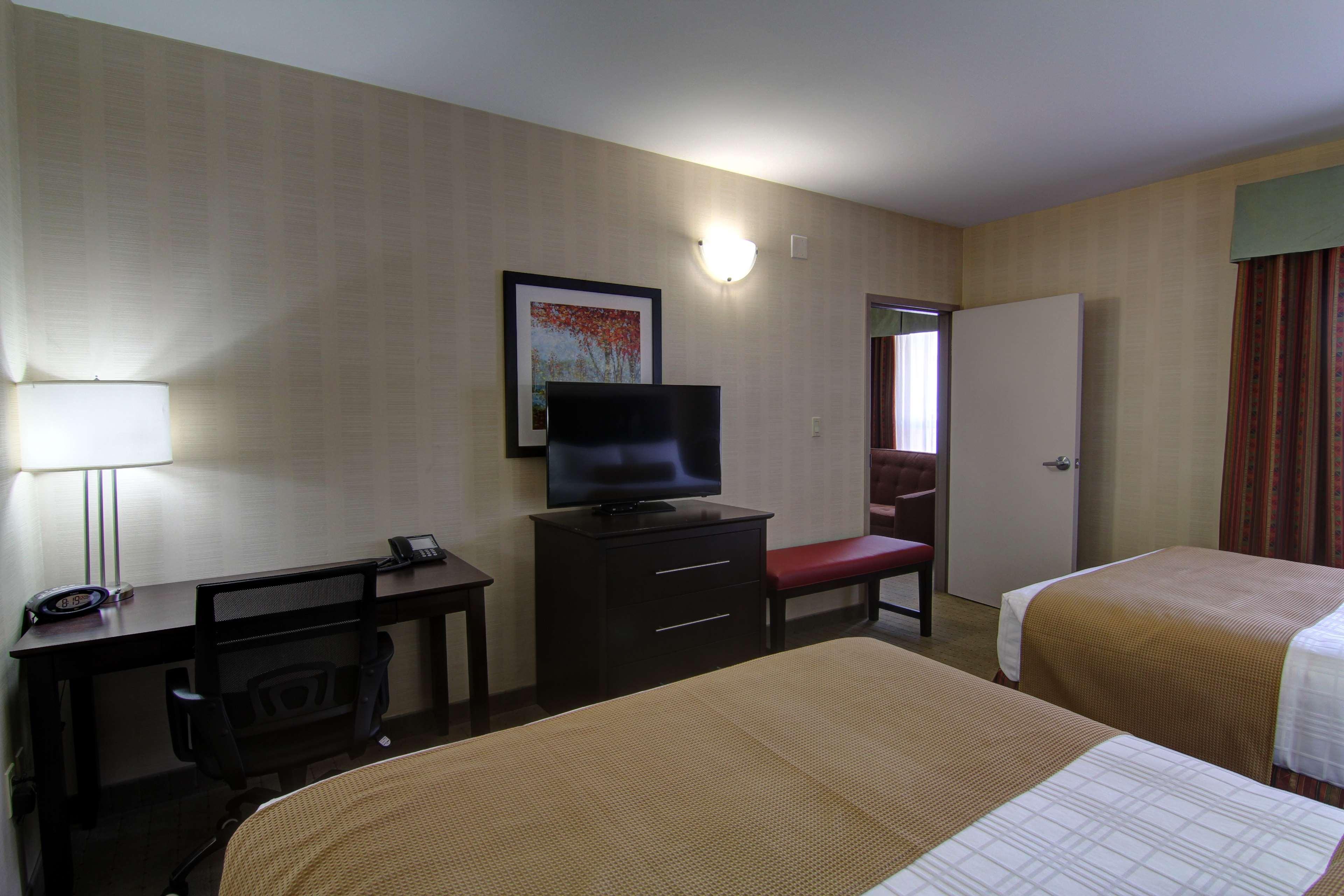 Best Western Plus Bowmanville Eksteriør billede