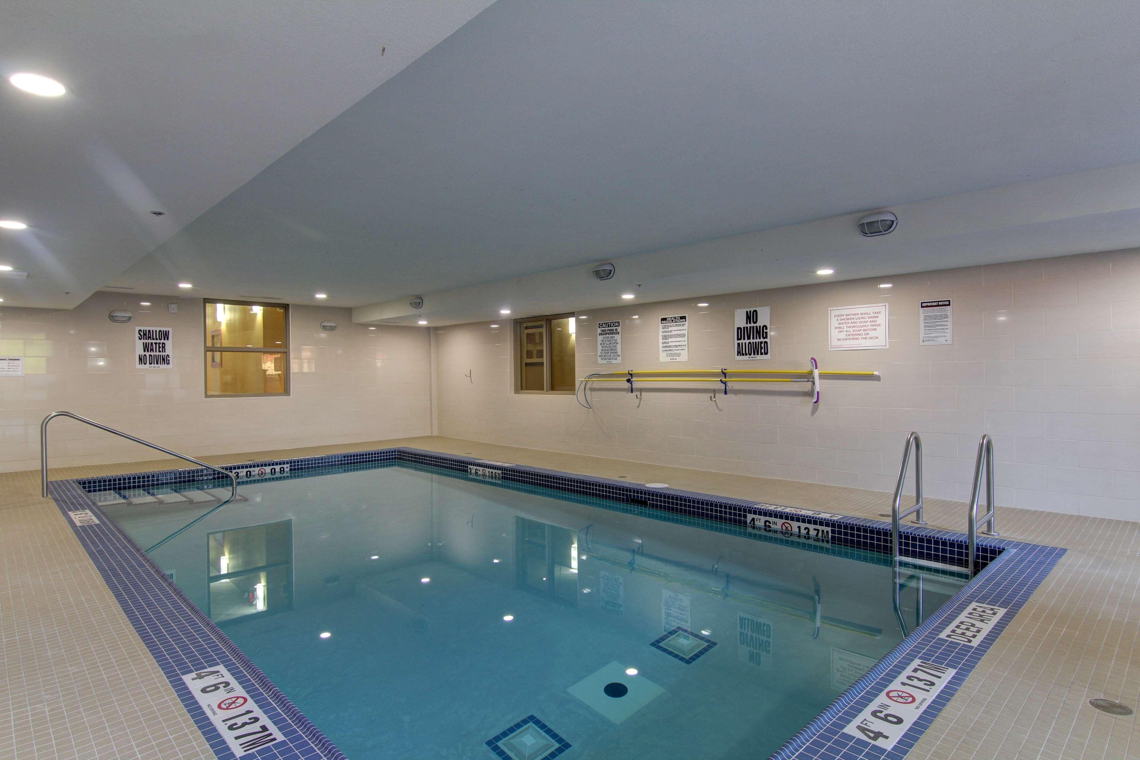 Best Western Plus Bowmanville Eksteriør billede