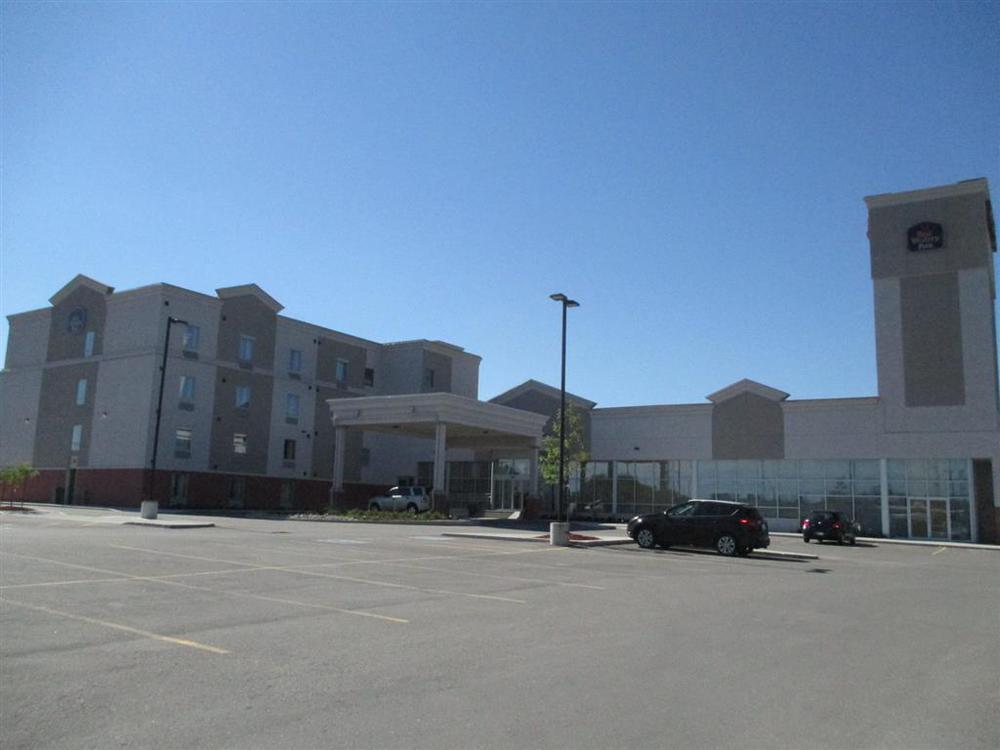 Best Western Plus Bowmanville Eksteriør billede