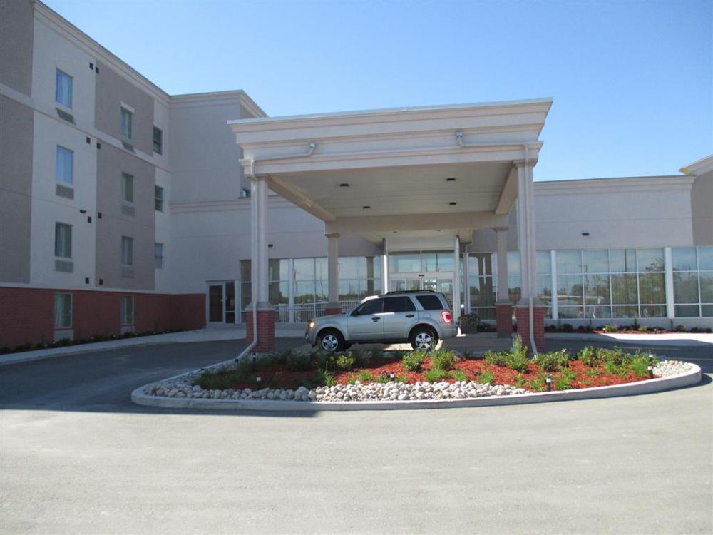 Best Western Plus Bowmanville Eksteriør billede