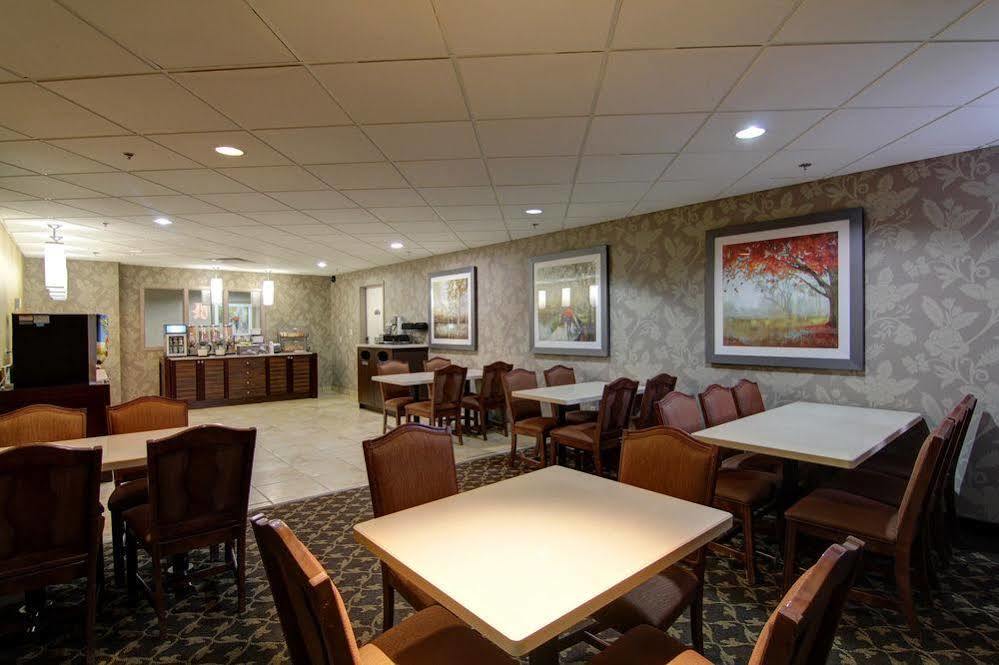 Best Western Plus Bowmanville Eksteriør billede