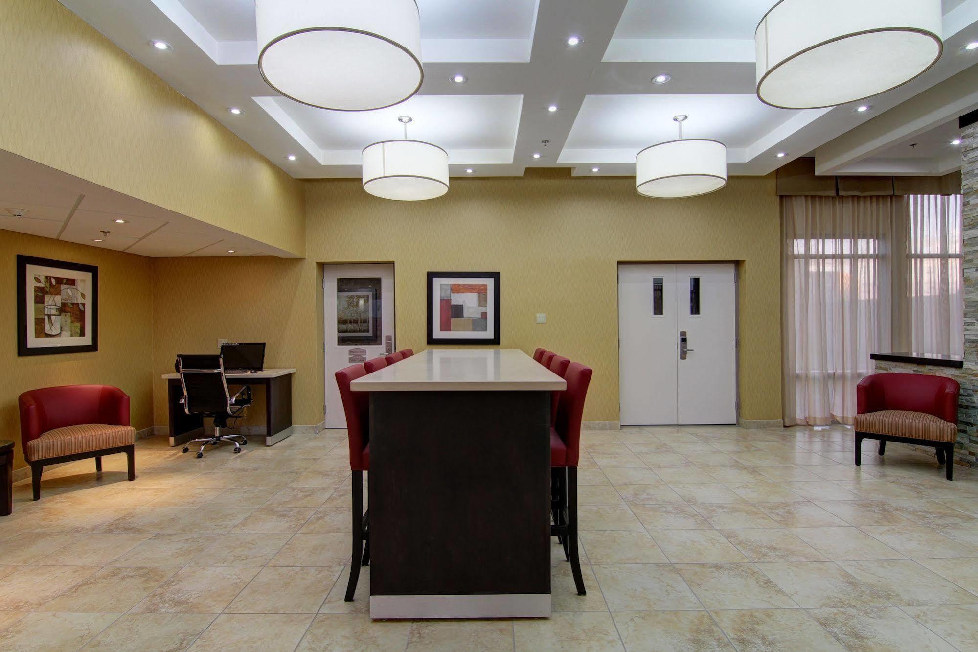 Best Western Plus Bowmanville Eksteriør billede