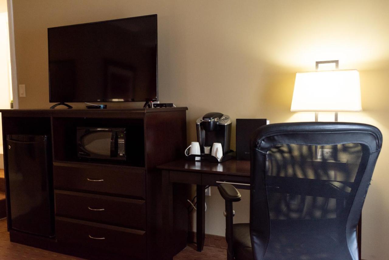 Best Western Plus Bowmanville Eksteriør billede